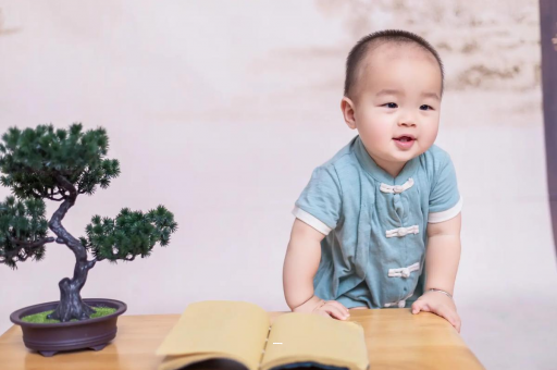 甘孜孕妇显怀是几个月